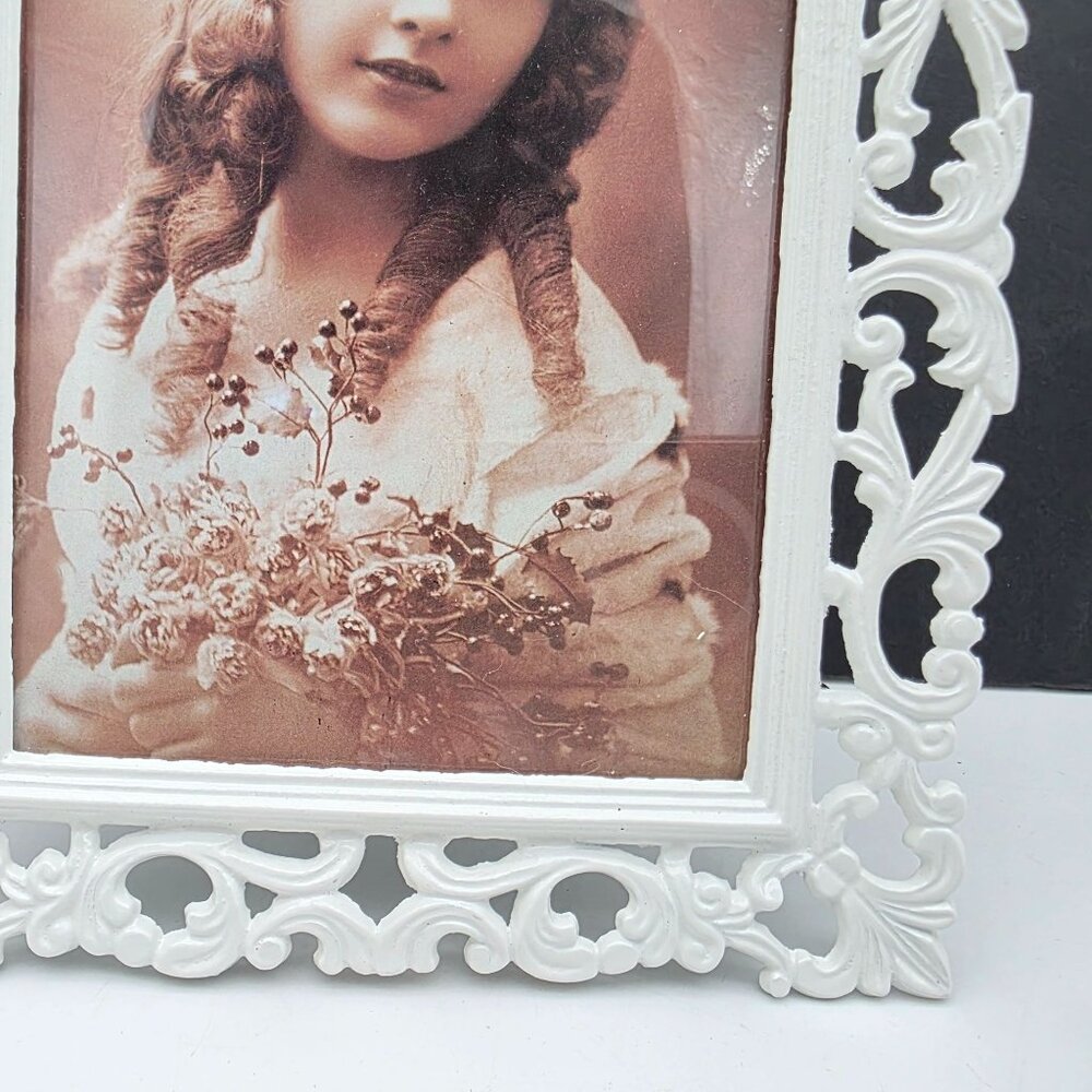 Vintage White Painted Metal Ornate Photo Frame Victorian Style 5x7 Inches - Picture 5 of 11